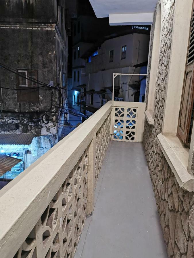 Crown Hotel Zanzibar Esterno foto